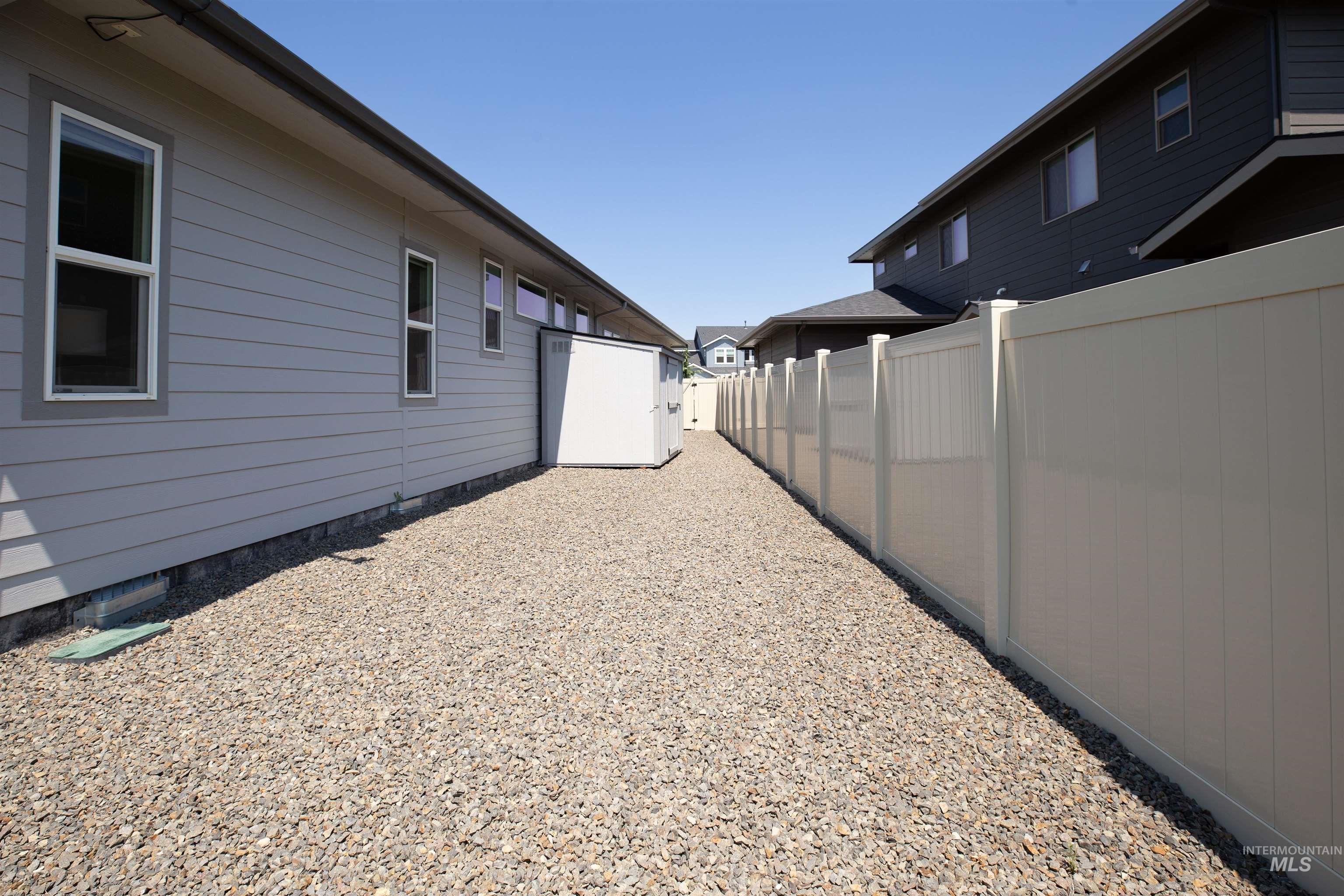 6121 South Cubola Way Meridian, ID 83642 - Photo 38 of 43