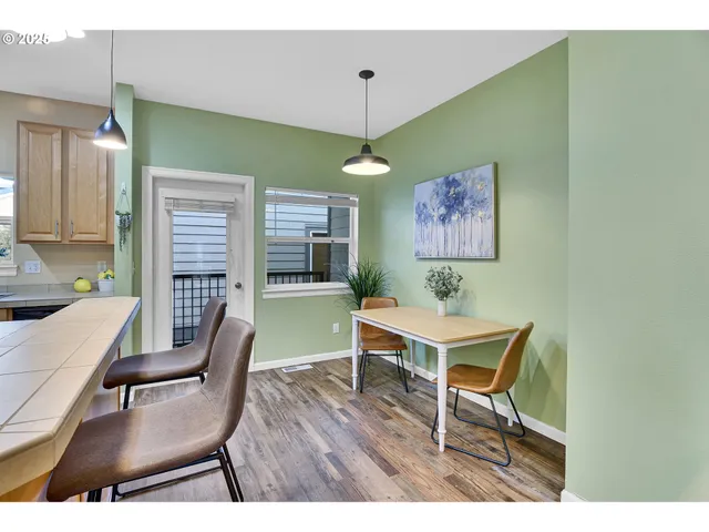 $359,000 | 1209 Northeast 5th Street, Unit B, Gresham, OR 97030