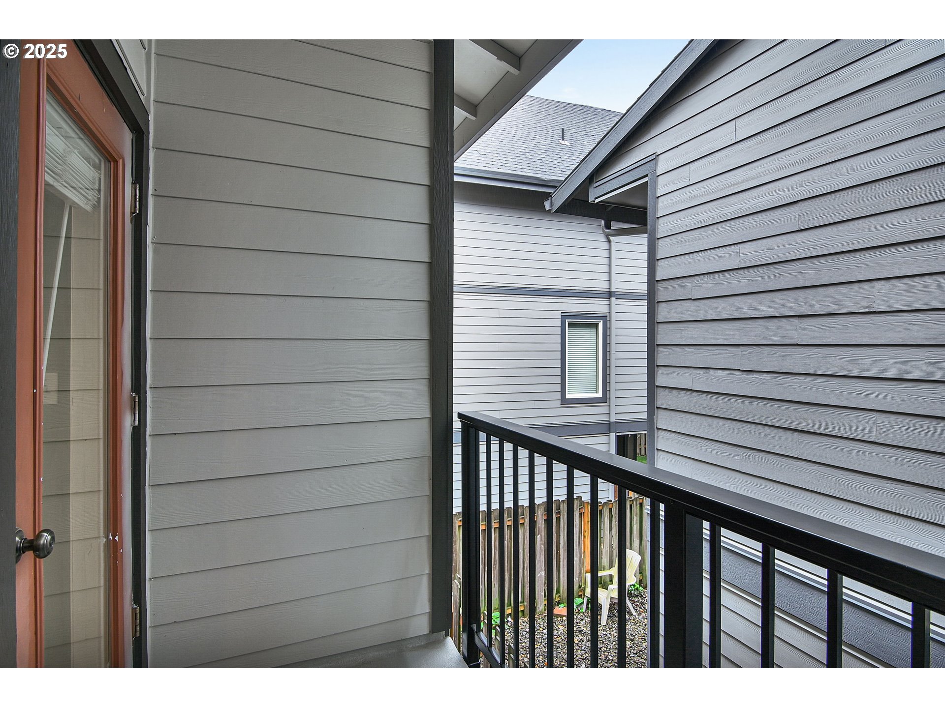 1209 Northeast 5th Street, Unit B Gresham, OR 97030 - Photo 13 of 37