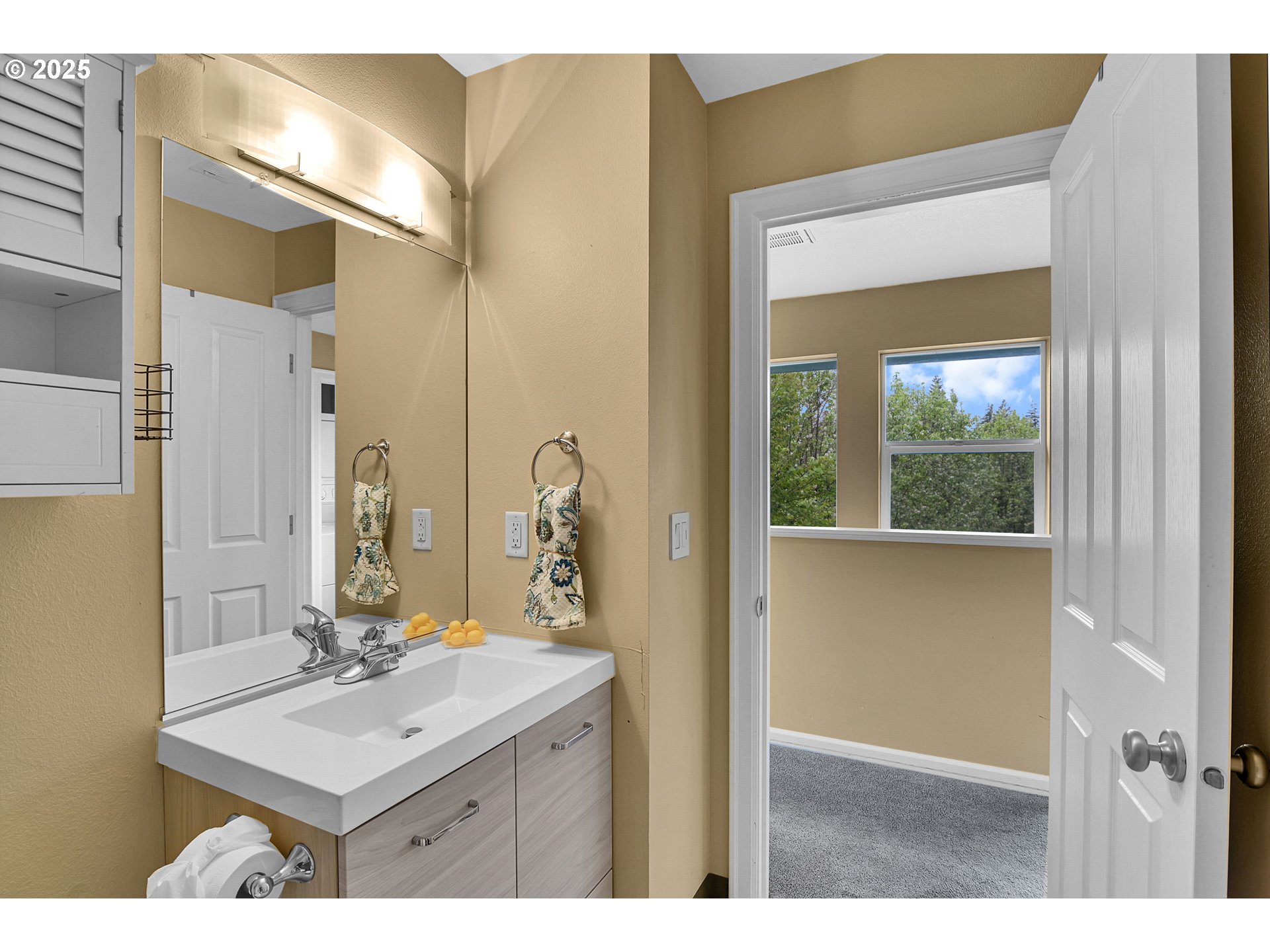 1209 Northeast 5th Street, Unit B Gresham, OR 97030 - Photo 27 of 37