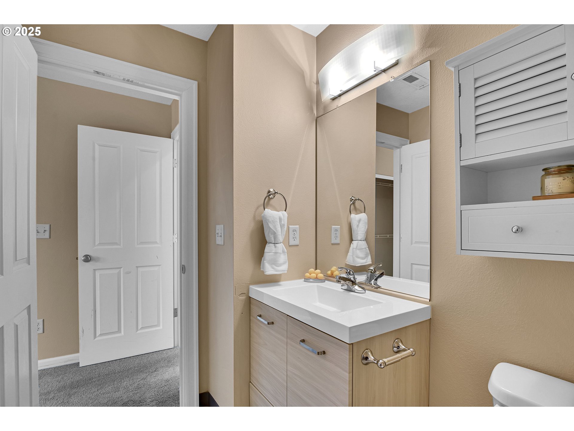 1209 Northeast 5th Street, Unit B Gresham, OR 97030 - Photo 32 of 37