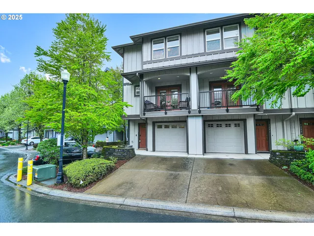 $359,000 | 1209 Northeast 5th Street, Unit B, Gresham, OR 97030