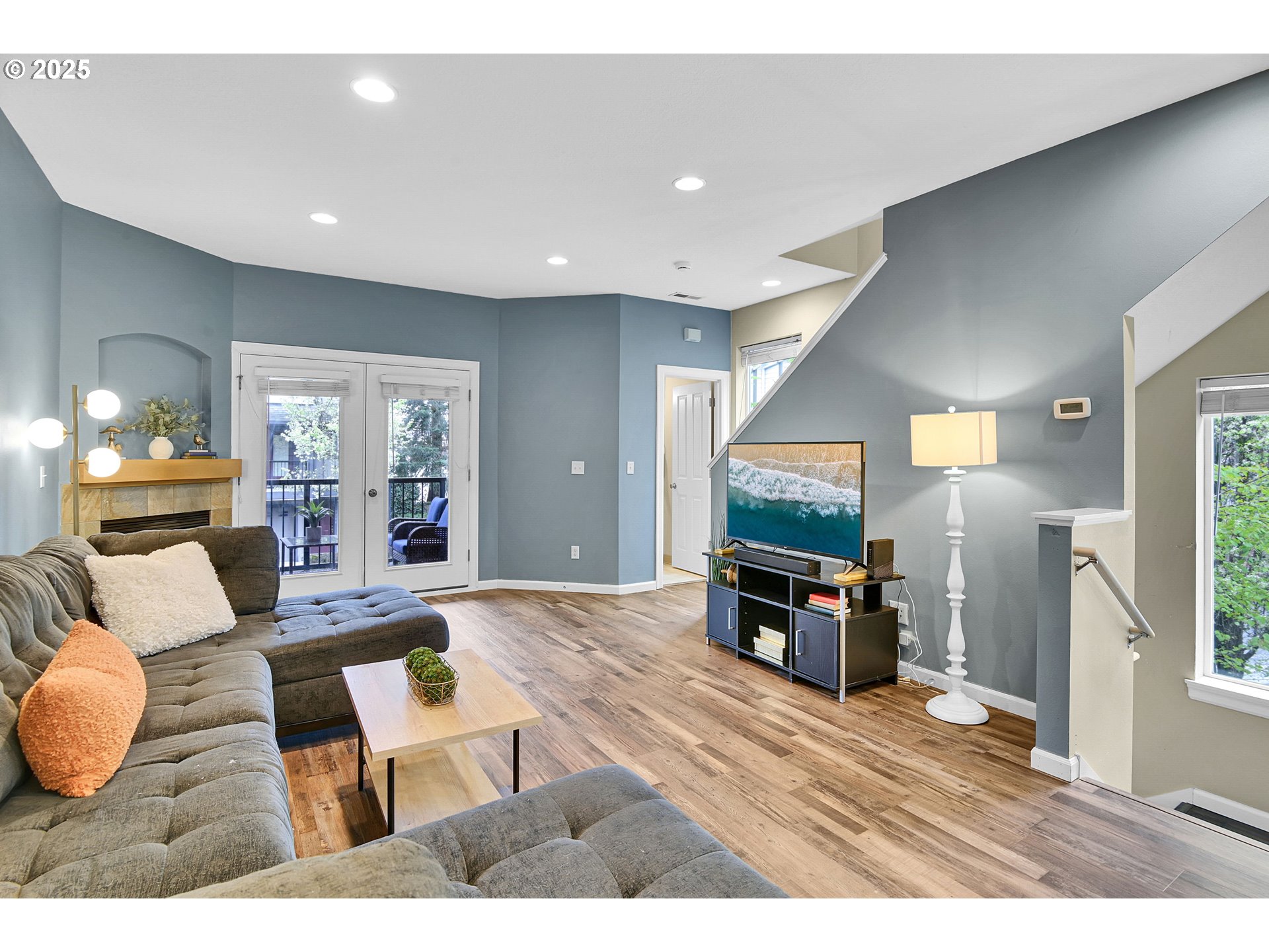 1209 Northeast 5th Street, Unit B Gresham, OR 97030 - Photo 5 of 37