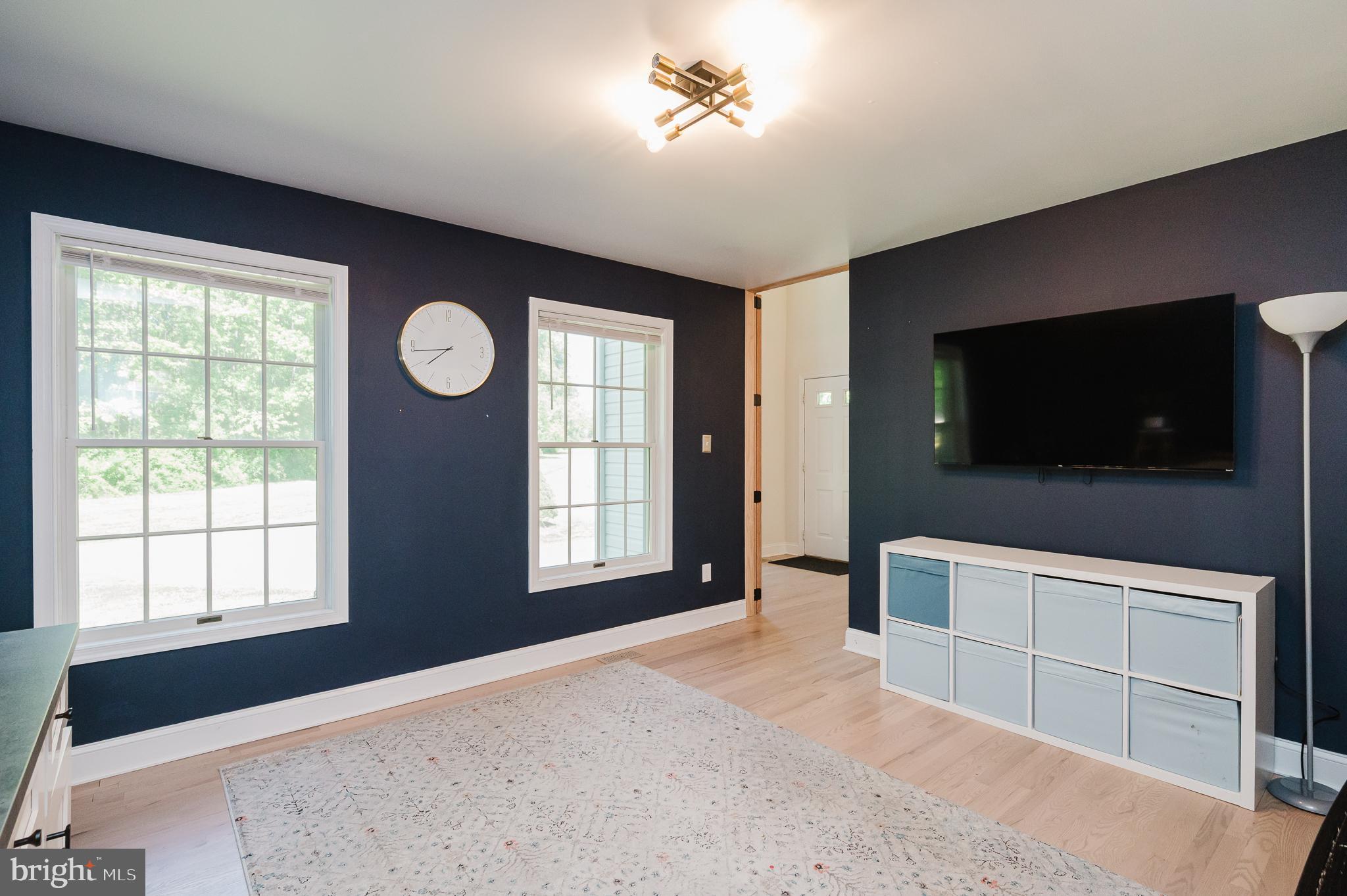 2056 Chapel Road Havre de Grace, MD 21078 - Photo 15 of 120 Large Windows