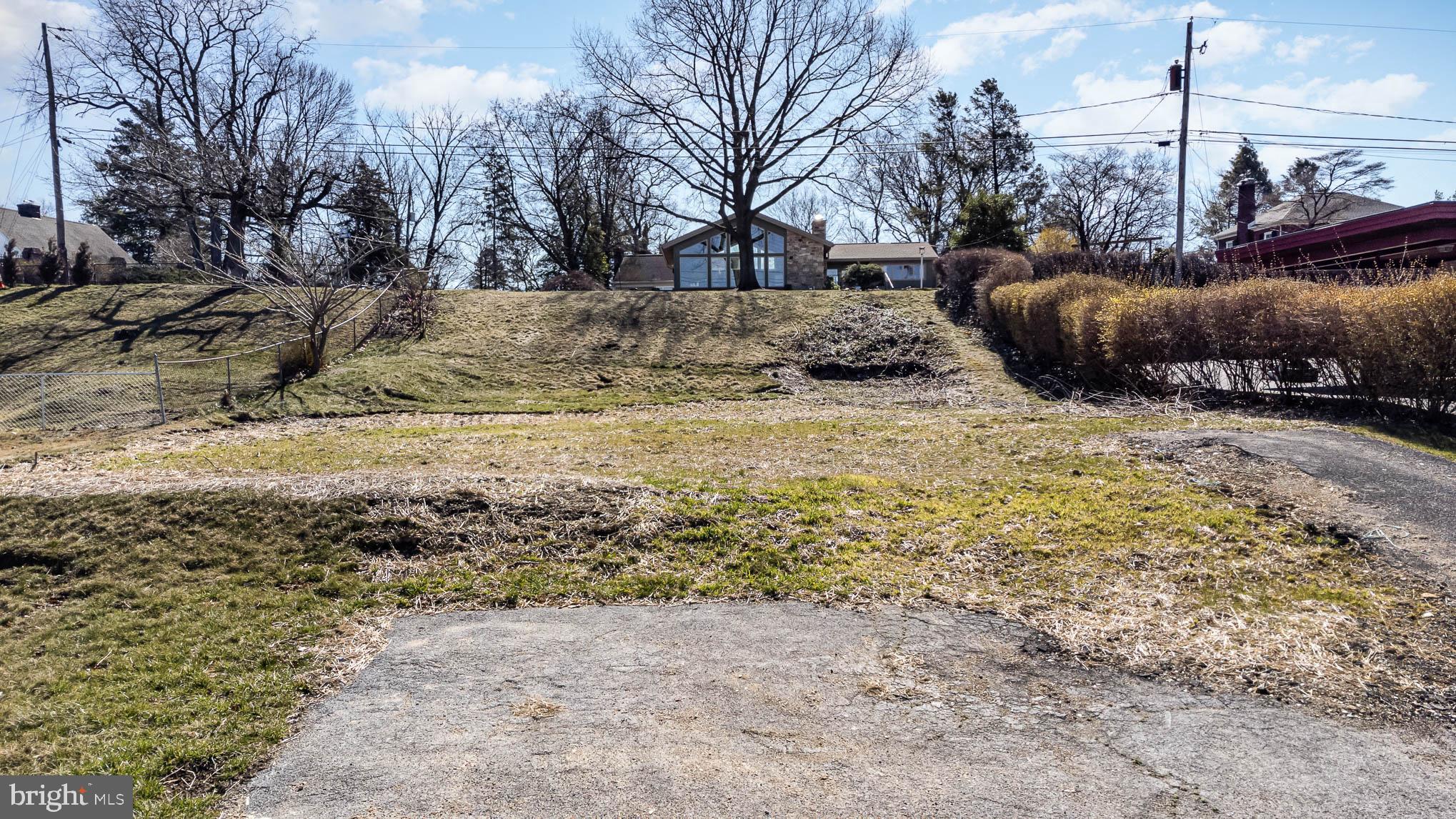 Cumberland Road Lemoyne, PA 17043 - Photo 1 of 9 Gallery Image 1