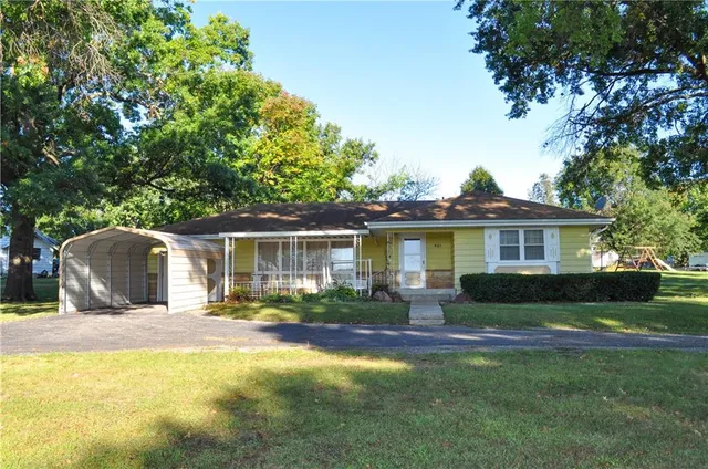 $169,900 | 401 North Oak Street, Stanberry, MO 64489