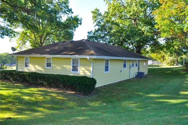 $169,900 | 401 North Oak Street, Stanberry, MO 64489