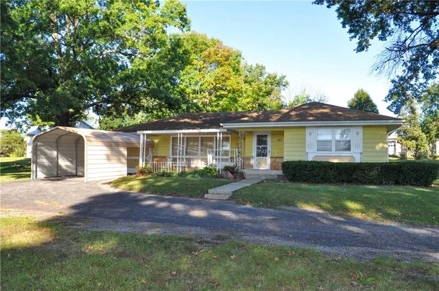 $169,900 | 401 North Oak Street, Stanberry, MO 64489