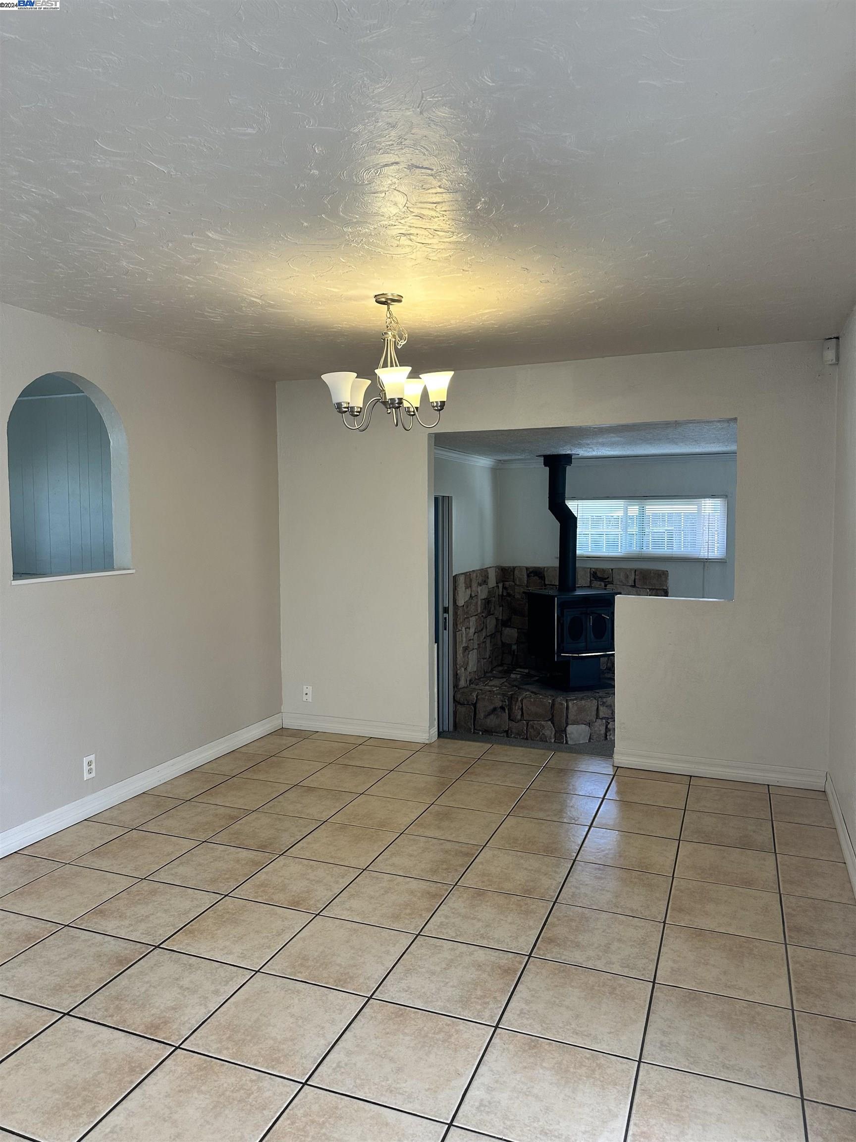 Carlton Square Livermore, CA 94550 - Photo 8 of 25 a view of a livingroom with a furniture