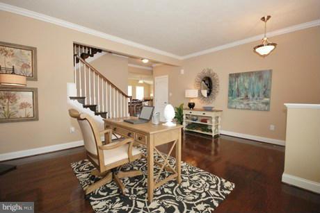 6734 Ridgecrest Road New Market, MD 21774 - Photo 11 of 18 Family Room