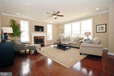 6734 Ridgecrest Road New Market, MD 21774 - Photo 5 of 18 Family Room