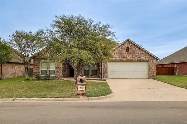 $2,400 | 308 Westgate Drive, Aledo, TX 76008