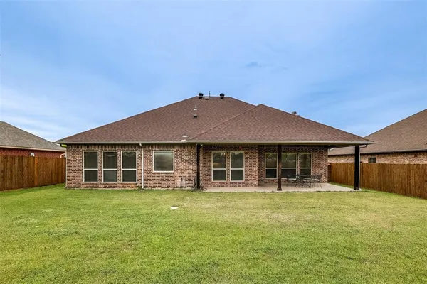 $2,400 | 308 Westgate Drive, Aledo, TX 76008