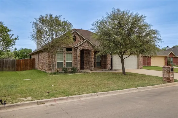$2,400 | 308 Westgate Drive, Aledo, TX 76008