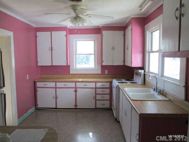 4850 Bringle Ferry Road Salisbury, NC 28146 - Photo 4 of 10 Gallery Image 4