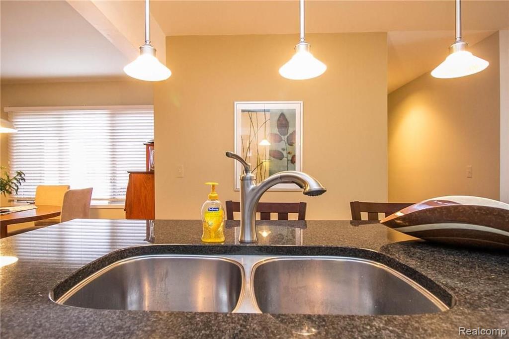 5388 Parkgrove Road, Unit 21 Ann Arbor, MI 48103 - Photo 16 of 35