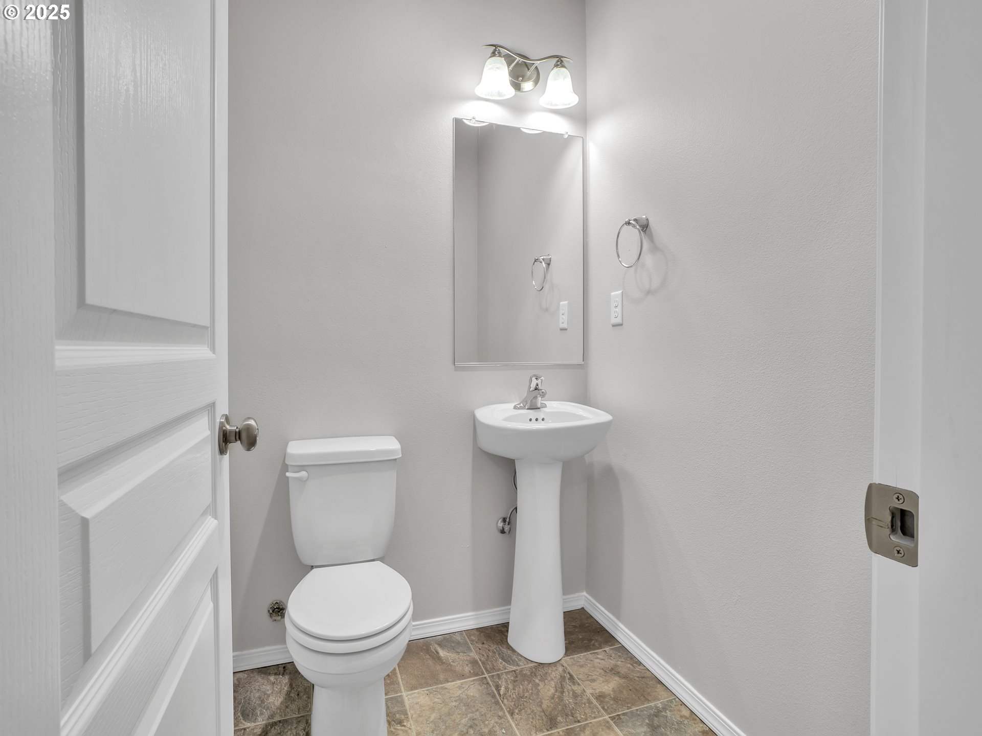 21425 Savage Road Sheridan, OR 97378 - Photo 14 of 44