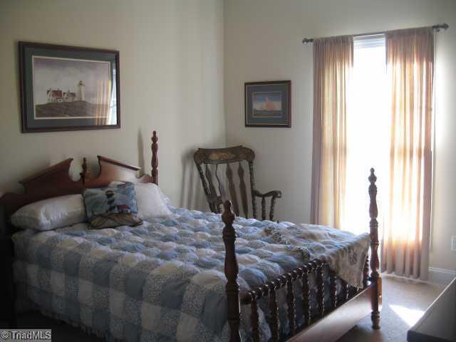 119 Richard Byerly Road High Point, NC 27262 - Photo 6 of 11 1st Bedroom.