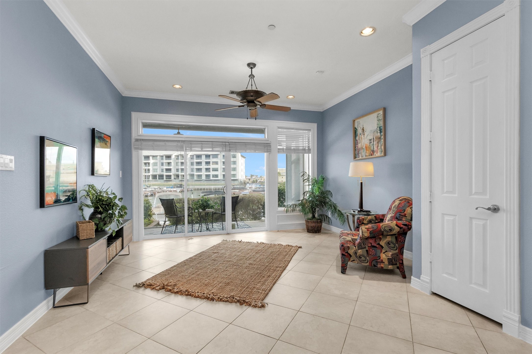 168 Lake Point Boulevard Montgomery, TX 77356 - Photo 5 of 34 a living room with furniture and a large window