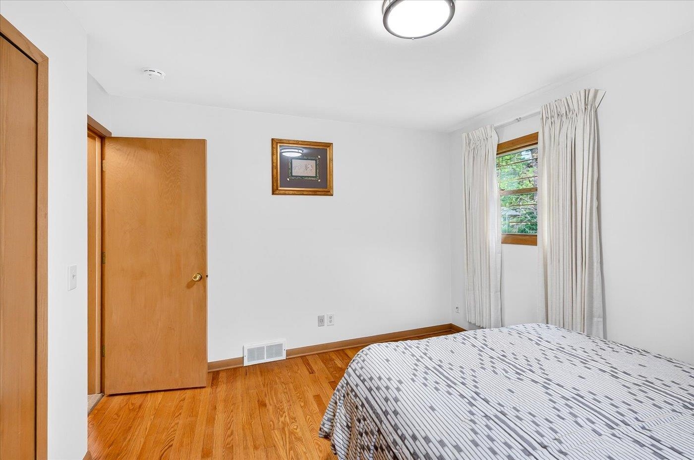 326 Racine Road Madison, WI 53705 - Photo 7 of 44