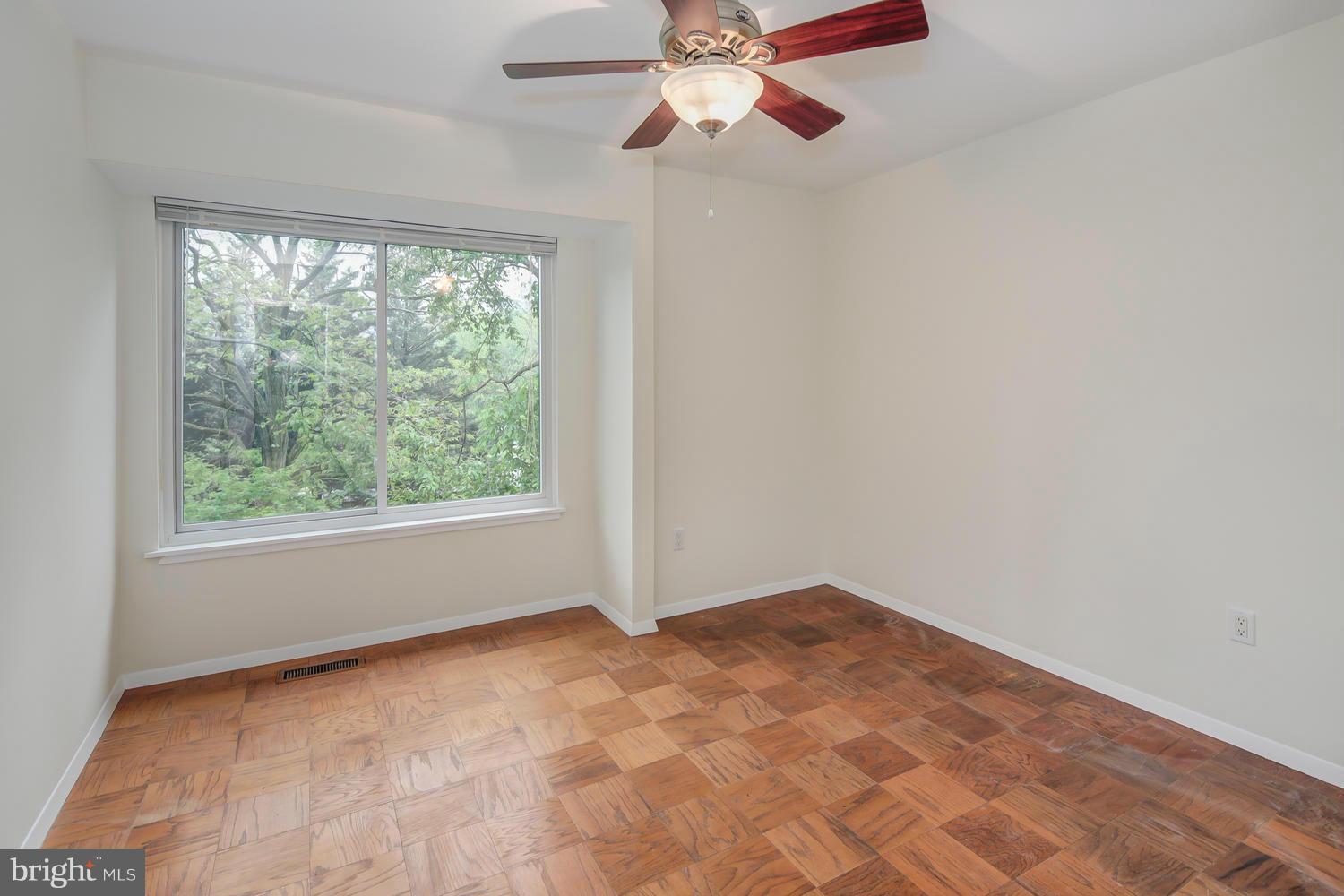 1817 Ivy Oak Square Reston, VA 20190 - Photo 22 of 28 Bedroom