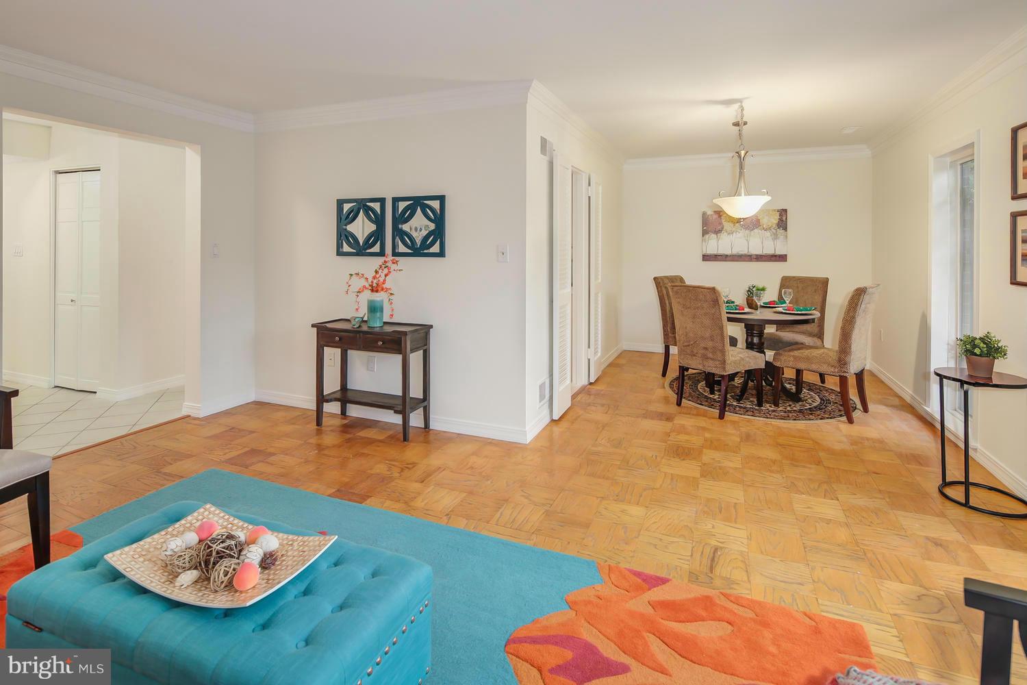 1817 Ivy Oak Square Reston, VA 20190 - Photo 8 of 28 Living Room