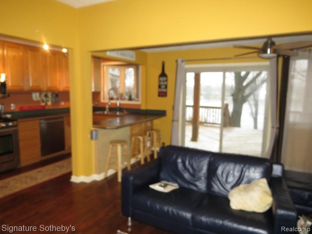 9613 Norman Road Clarkston, MI 48348 - Photo 10 of 32 IMG_4385.jpg