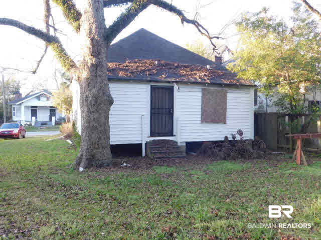 656 South Carolina Street Mobile, AL 36603 - Photo 5 of 6 Partial Fencing