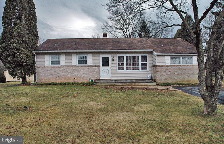 1542 Zarker Road Lancaster, PA 17601 - Photo 1 of 10