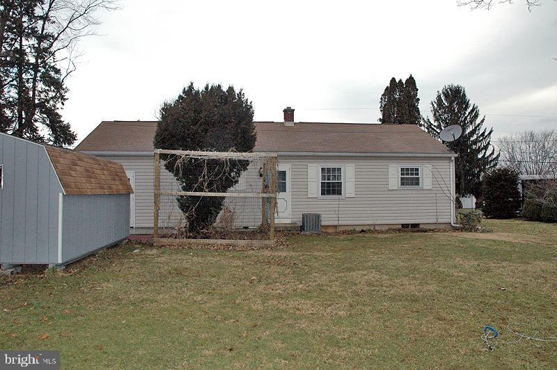 1542 Zarker Road Lancaster, PA 17601 - Photo 2 of 10