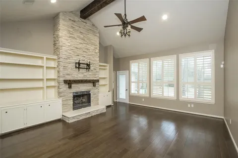 $565,000 | 178 Brooksedge Court, The Woodlands, TX 77382