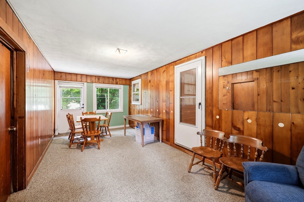 214 Forest Hills Road Springfield, MA 01128 - Photo 18 of 29