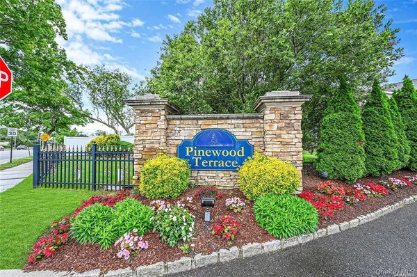 $599,000 | 5 Terrace Lane, Patchogue, NY 11772