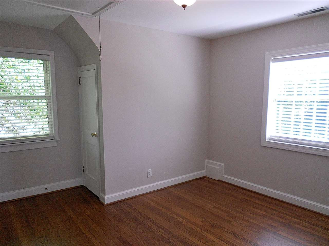 3307 Hall Place Raleigh, NC 27607 - Photo 15 of 24 Photo 15