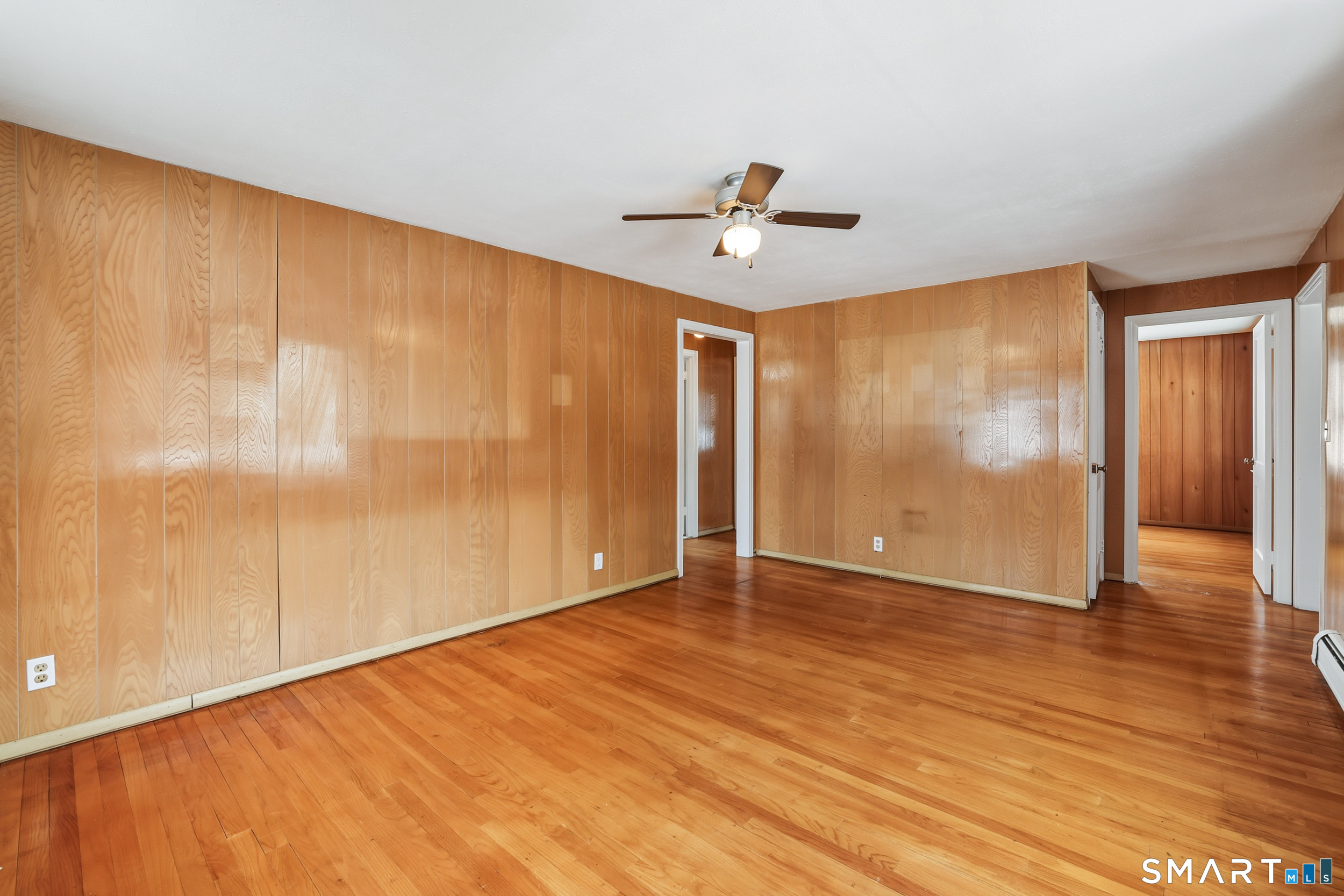 443 Elm Street Windsor Locks, CT 06096 - Photo 3 of 37