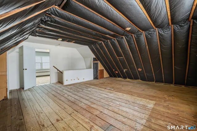 $299,900 | 443 Elm Street, Windsor Locks, CT 06096