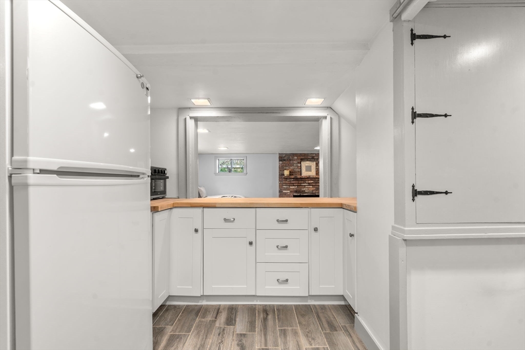 96 Hudson Road Sudbury, MA 01776 - Photo 27 of 42 Gallery Image 27