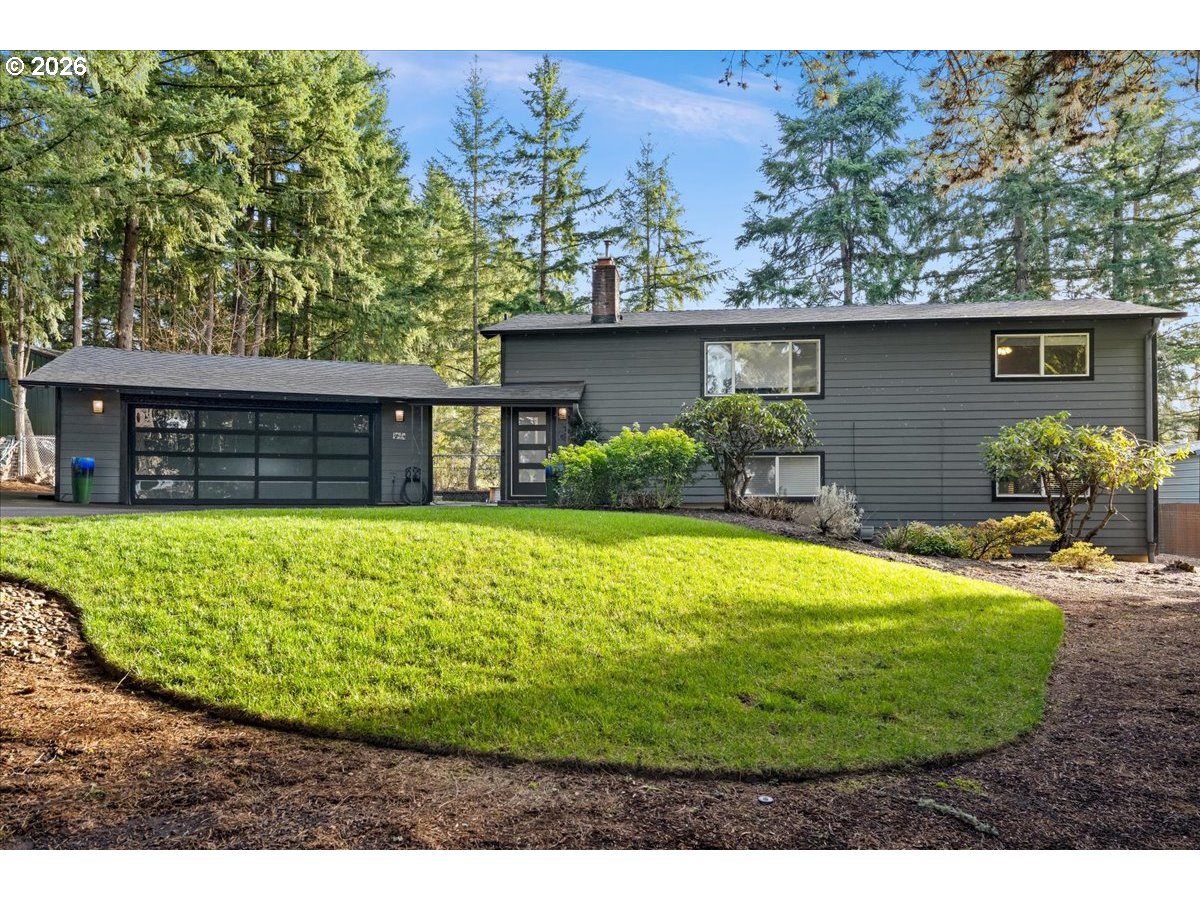 17110 South Potter Road Oregon City, OR 97045 - Photo 2 of 46 a view of a house with a swimming pool