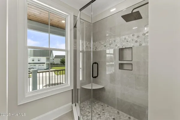 $1,179,900 | 1827 Olde Farm Road, Morehead City, NC 28557