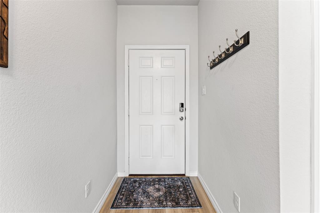 10805 Peperak Court Waco, TX 76708 - Photo 6 of 32