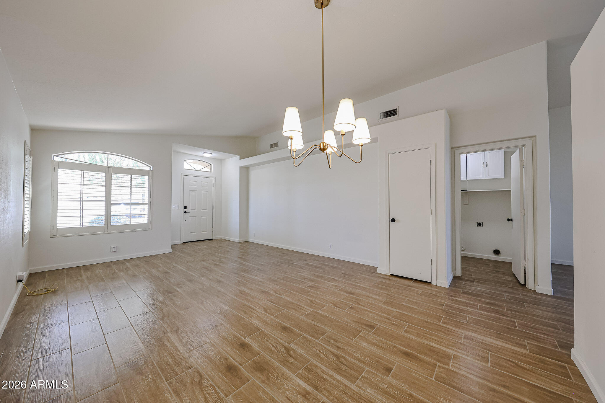 4047 East Jojoba Road Phoenix, AZ 85044 - Photo 16 of 41