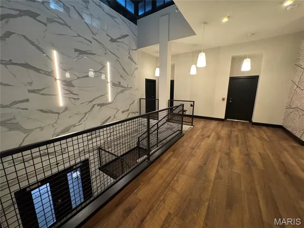 $1,350 | 415 DeBaliviere Avenue, Unit 212, St. Louis, MO 63112