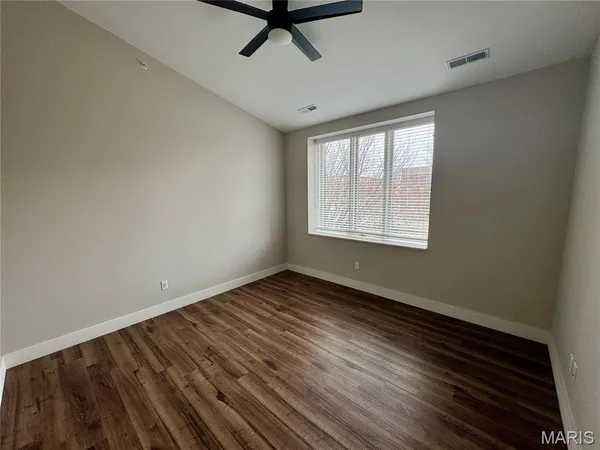 $1,350 | 415 DeBaliviere Avenue, Unit 212, St. Louis, MO 63112