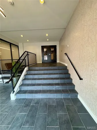 $1,350 | 415 DeBaliviere Avenue, Unit 212, St. Louis, MO 63112