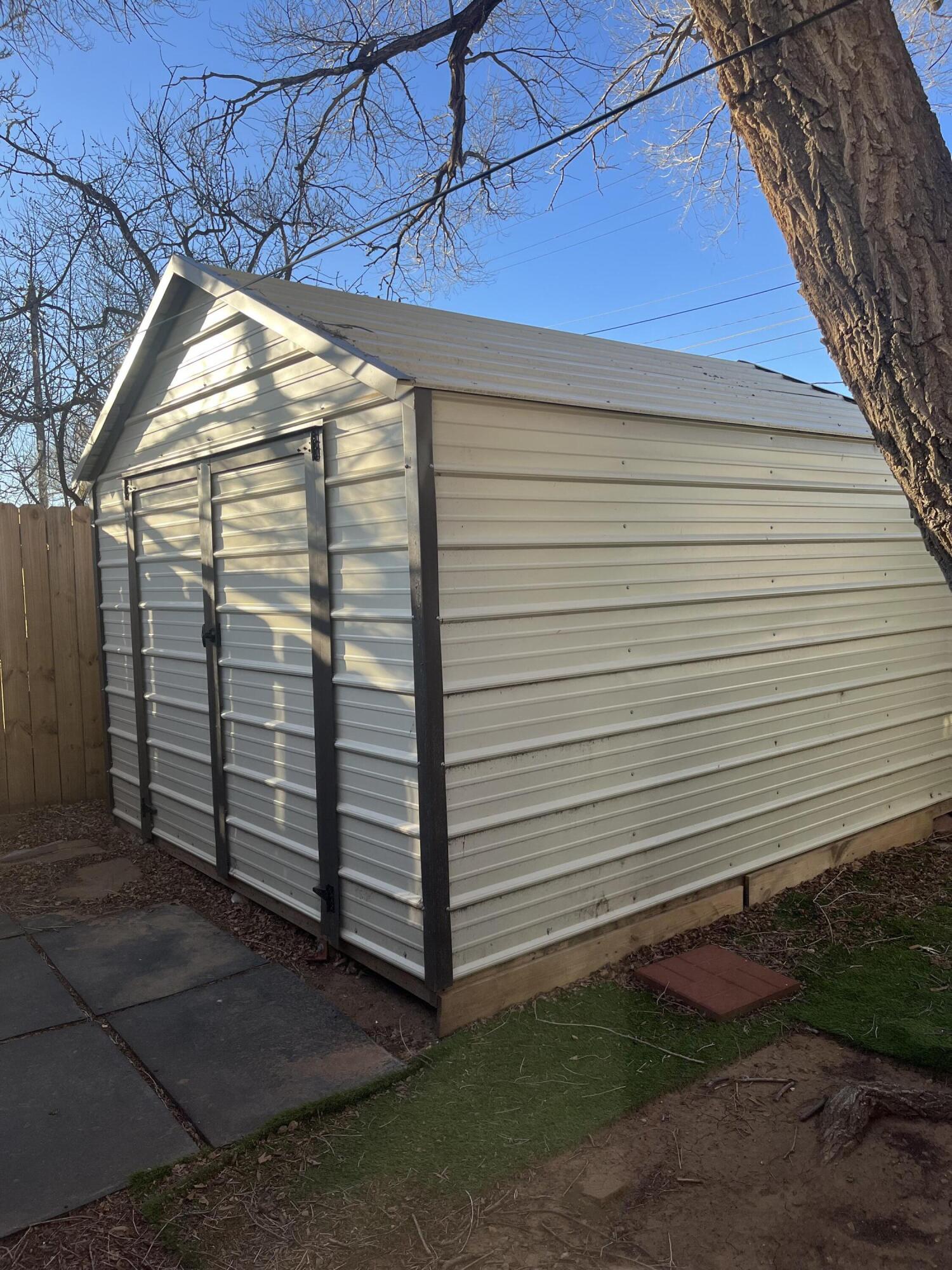 605 South 10th Street Slaton, TX 79364 - Photo 15 of 19