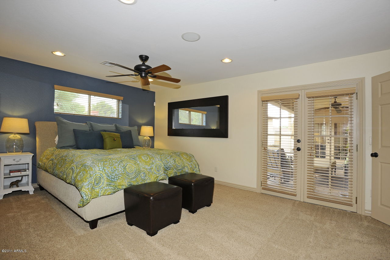 4215 East Piccadilly Road Phoenix, AZ 85018 - Photo 5 of 15 Master Bedroom