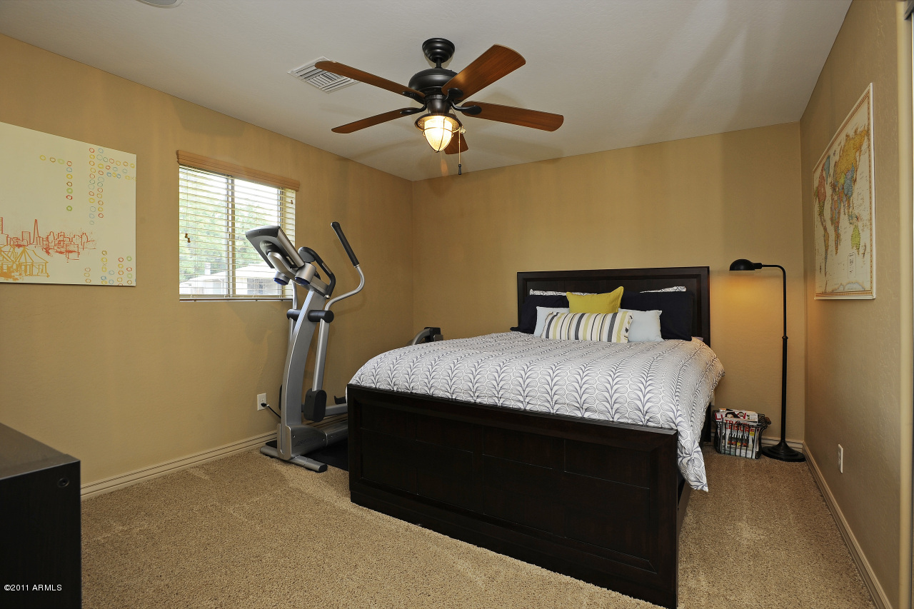 4215 East Piccadilly Road Phoenix, AZ 85018 - Photo 8 of 15 Bedroom 2