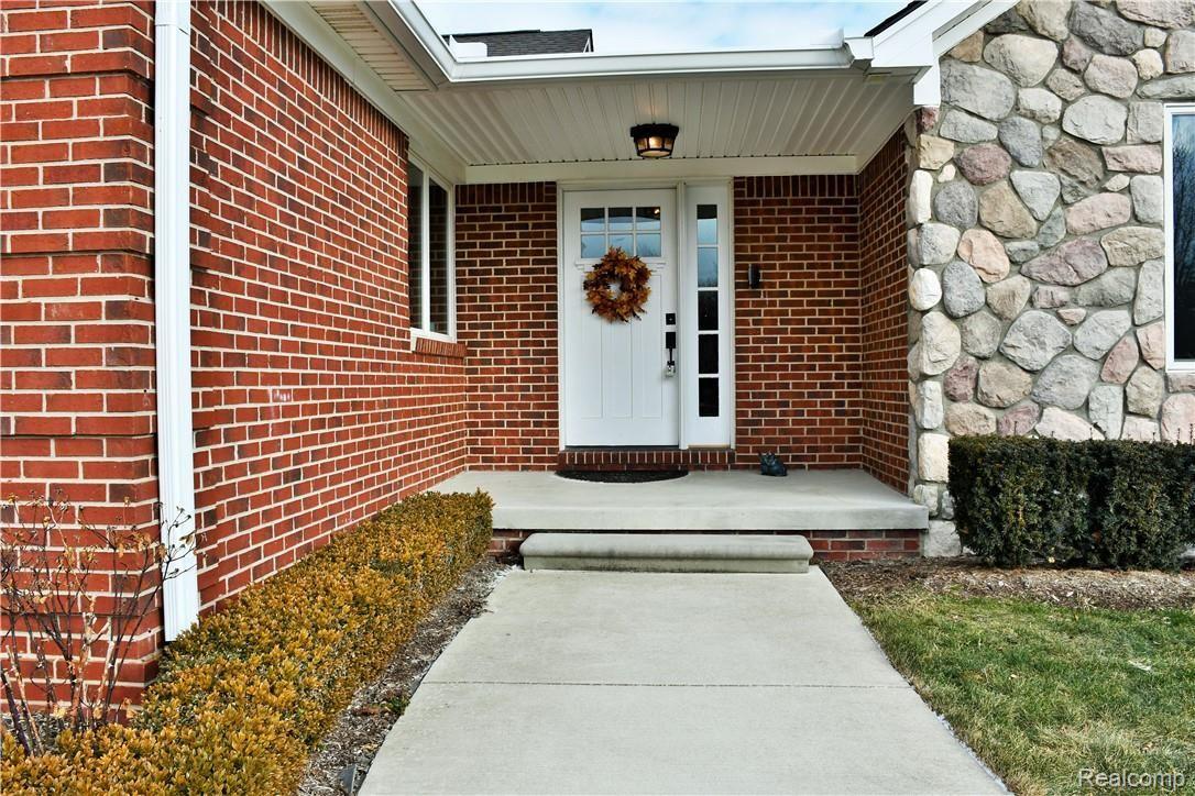 58440 Ray Center Road Ray, MI 48096 - Photo 7 of 76 DSC_8682 (2).JPG