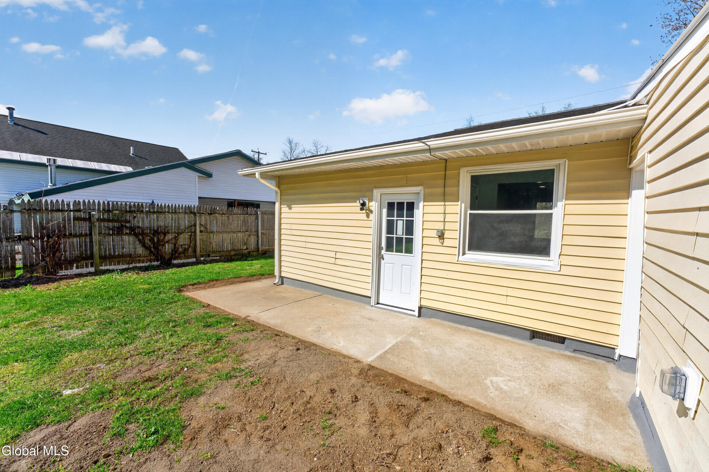 253 Vly Road Colonie, NY 12309 - Photo 31 of 34 Yard 7