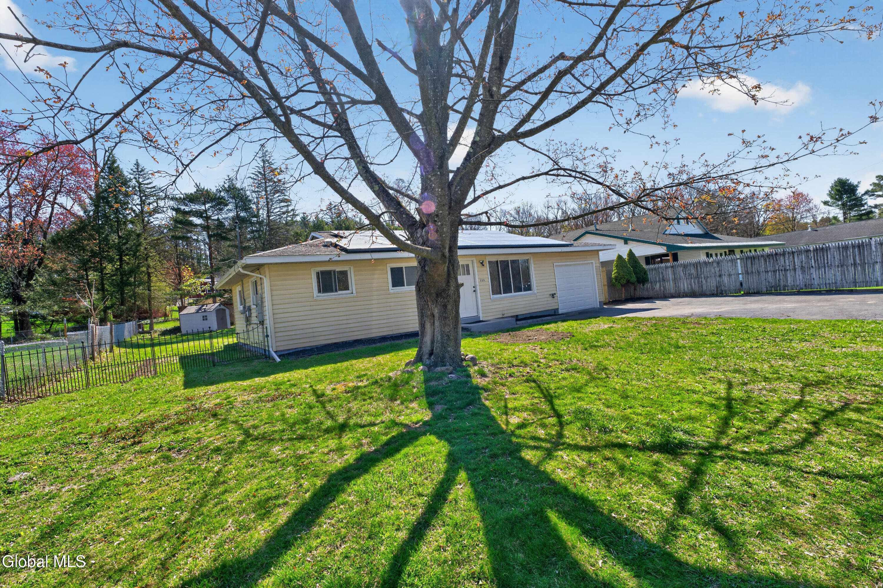 253 Vly Road Colonie, NY 12309 - Photo 33 of 34 0 Front 3